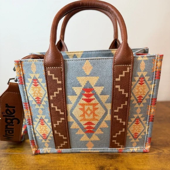 Wrangler Purse Never Used Brand New - Picture 2 of 5